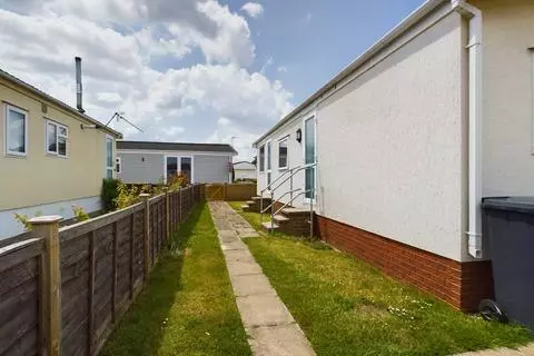 Search Mobile Homes To Rent In Uk | Onthemarket