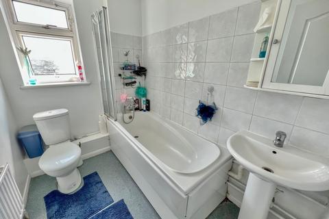 1 Hawthorne Close, Gravesend, DA12 5LD