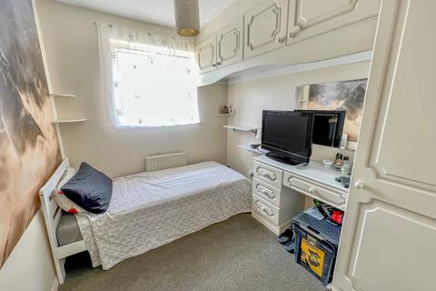 1 Hawthorne Close, Gravesend, DA12 5LD