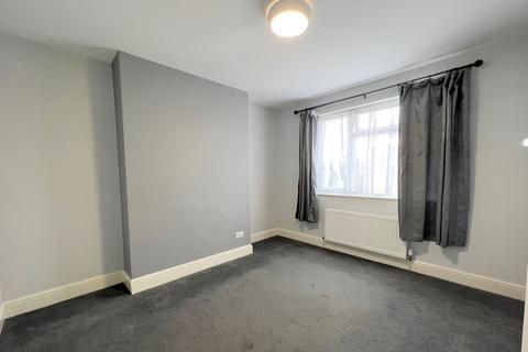 3 bedroom terraced house to rent, Minehead Road, Harrow HA2