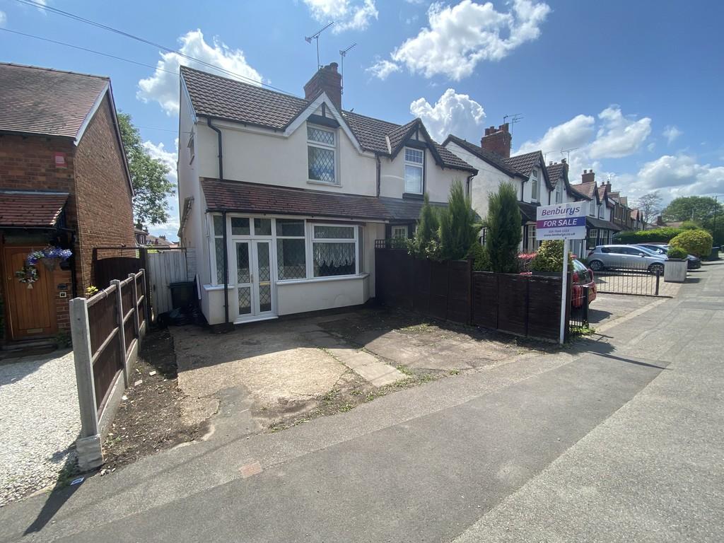 Tanners Lane, Tile Hill Village, Coventry, CV4 9HX 3 bed semidetached