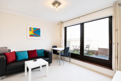 1 bedroom apartment to rent, The Chilterns, Gloucester Green