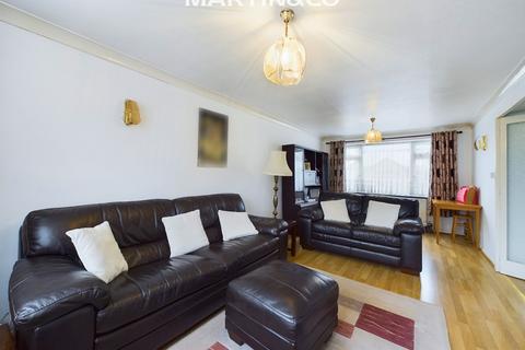 3 bedroom semi-detached house for sale, Harrow Lane, Maidenhead