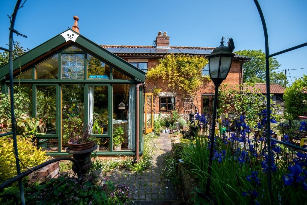 Walcot Green, Diss 4 bed detached house for sale £475,000