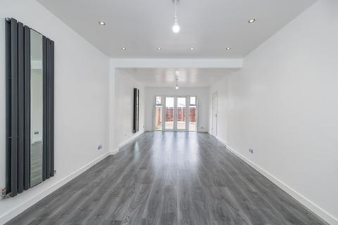 5 bedroom semi-detached house for sale, Nelson Road, Hounslow