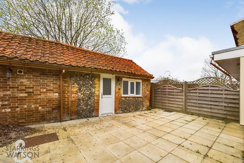 3 bedroom terraced house for sale, Bury Road, Hepworth, Diss