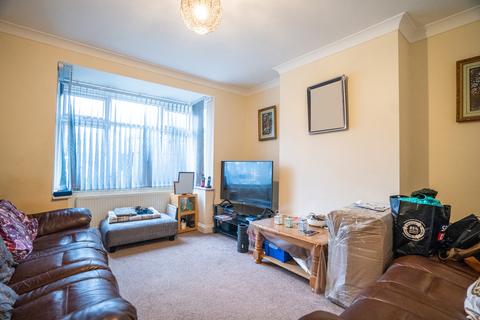 3 bedroom semi-detached house for sale, Springwell Road, Hounslow