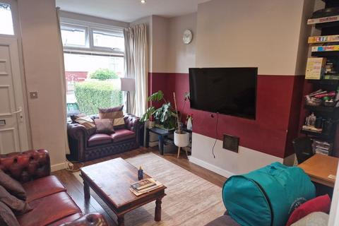 18 Newport View, Leeds, LS6 3BX