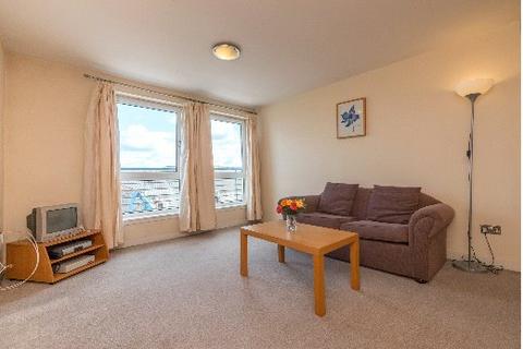 2 bedroom flat to rent, Constitution Street, Edinburgh, EH6