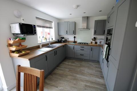 4 bedroom detached house to rent, Grebe Drive, Melton Mowbray