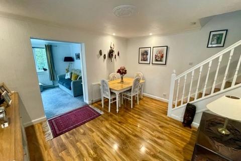 24 Wellgarth, Halifax, HX1 2BJ