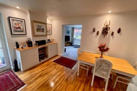 24 Wellgarth, Halifax, HX1 2BJ