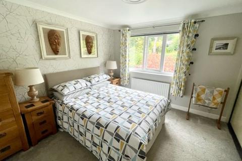 24 Wellgarth, Halifax, HX1 2BJ