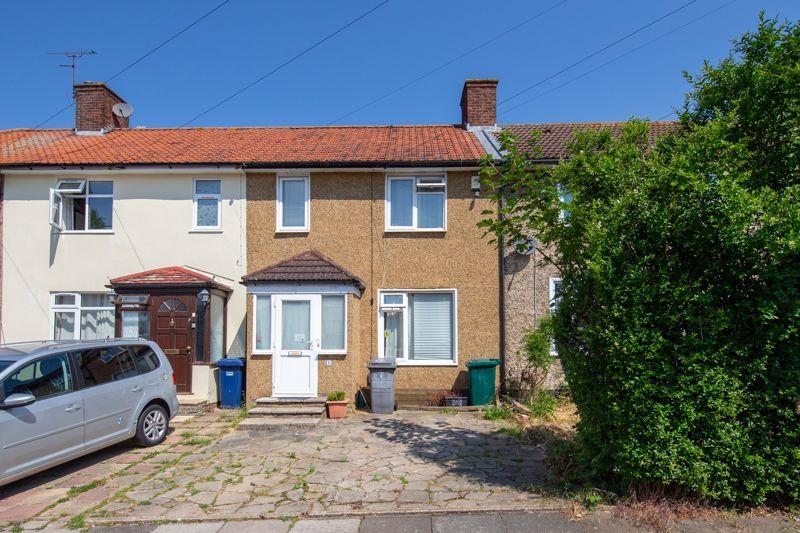 Boston Road, Edgware 3 bed terraced house for sale £475,000