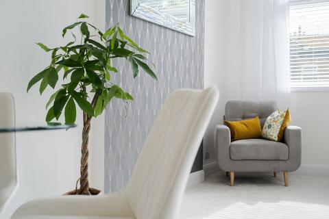 Flat 2, 35 Agate Road, London, W6 0AL