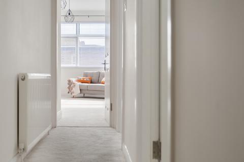 Flat 2, 35 Agate Road, London, W6 0AL