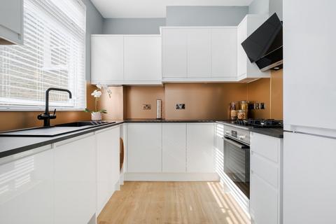 Flat 2, 35 Agate Road, London, W6 0AL
