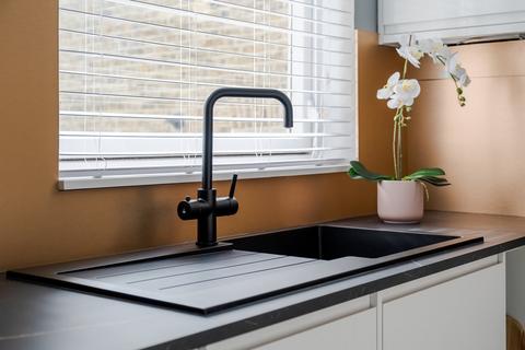 Flat 2, 35 Agate Road, London, W6 0AL