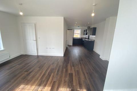 4 bedroom townhouse to rent, Jaric Lane, Brampton Park,