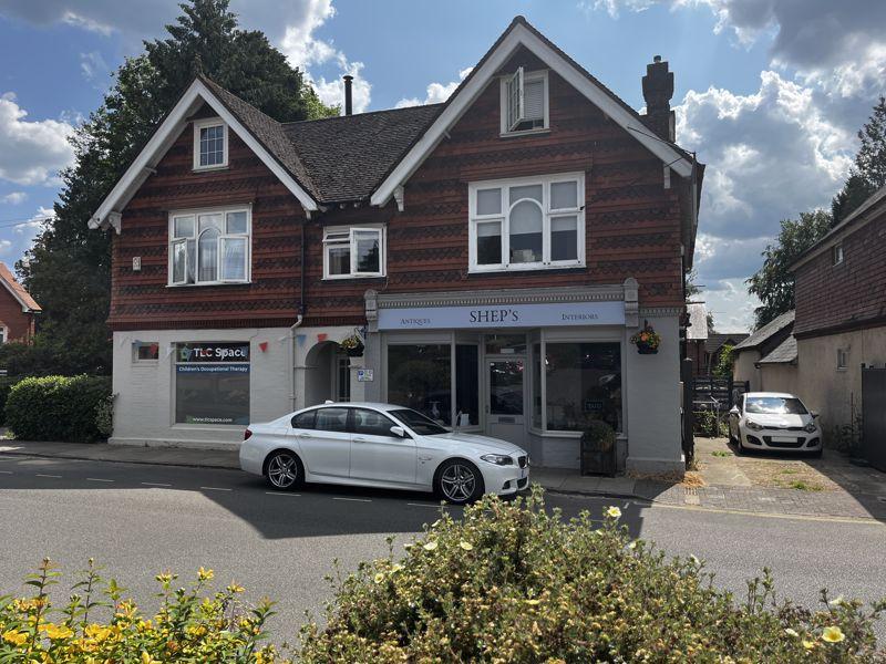 Crossways Road, Grayshott Property to rent £1,250 pcm (£288 pw)