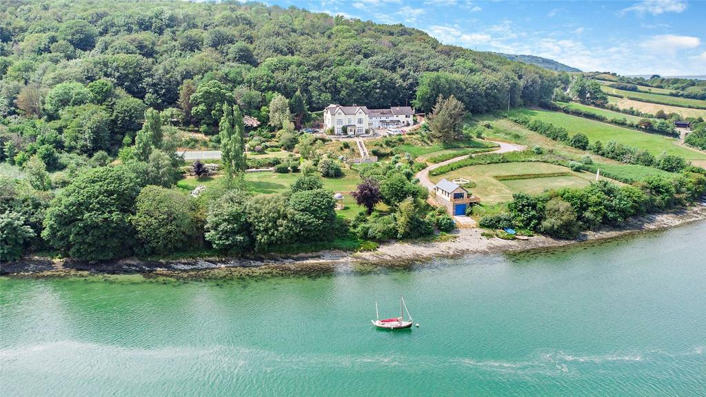 St. Dogmaels, Cardigan, Pembrokeshire, SA43 6 bed semidetached house