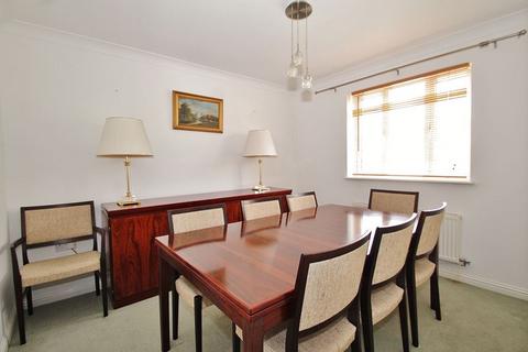 2 Cranberry Road, Witney, OX28 1AE