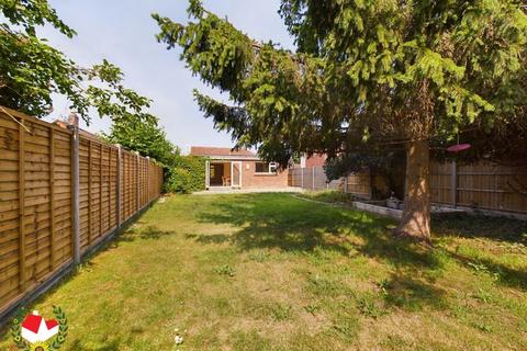 25 Dinglewell, Hucclecote, Gloucester, GL3 3HW