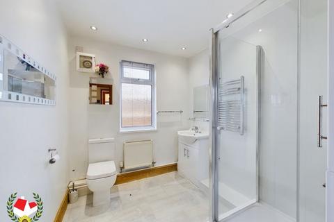 25 Dinglewell, Hucclecote, Gloucester, GL3 3HW