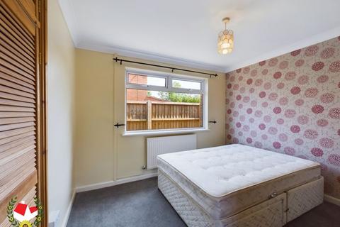 25 Dinglewell, Hucclecote, Gloucester, GL3 3HW
