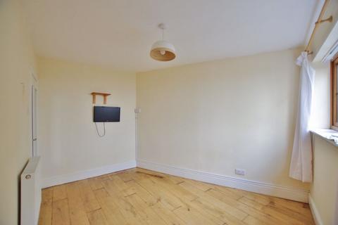 1 Globe Mews Queen Street, Lynton, EX35 6AA