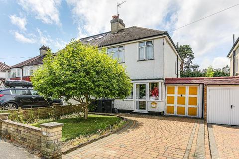 18 Princes Avenue, South Croydon, CR2 9BA