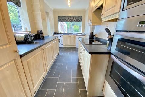 138 Hemper Lane, Sheffield, S8 7FE