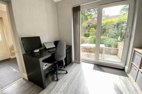 138 Hemper Lane, Sheffield, S8 7FE