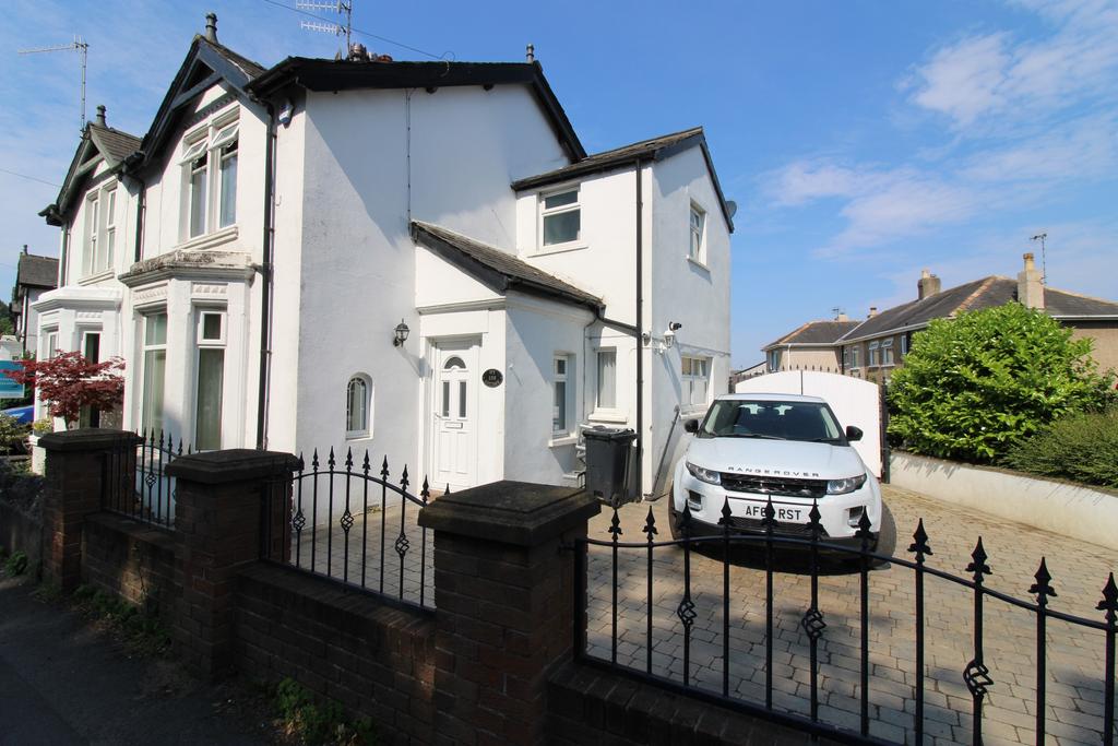 Lancaster Road, Carnforth 2 bed semidetached house for sale £199,950
