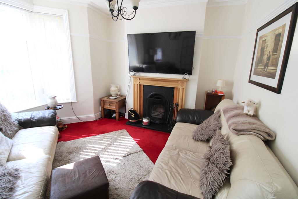 Lancaster Road, Carnforth 2 bed semidetached house for sale £199,950
