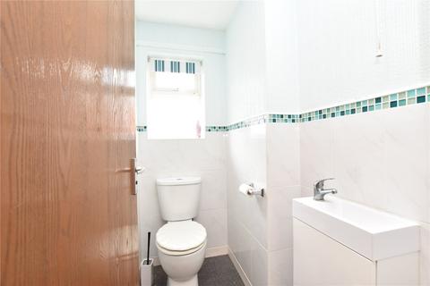 7 Barnard Close, Leeds, LS15 8UY