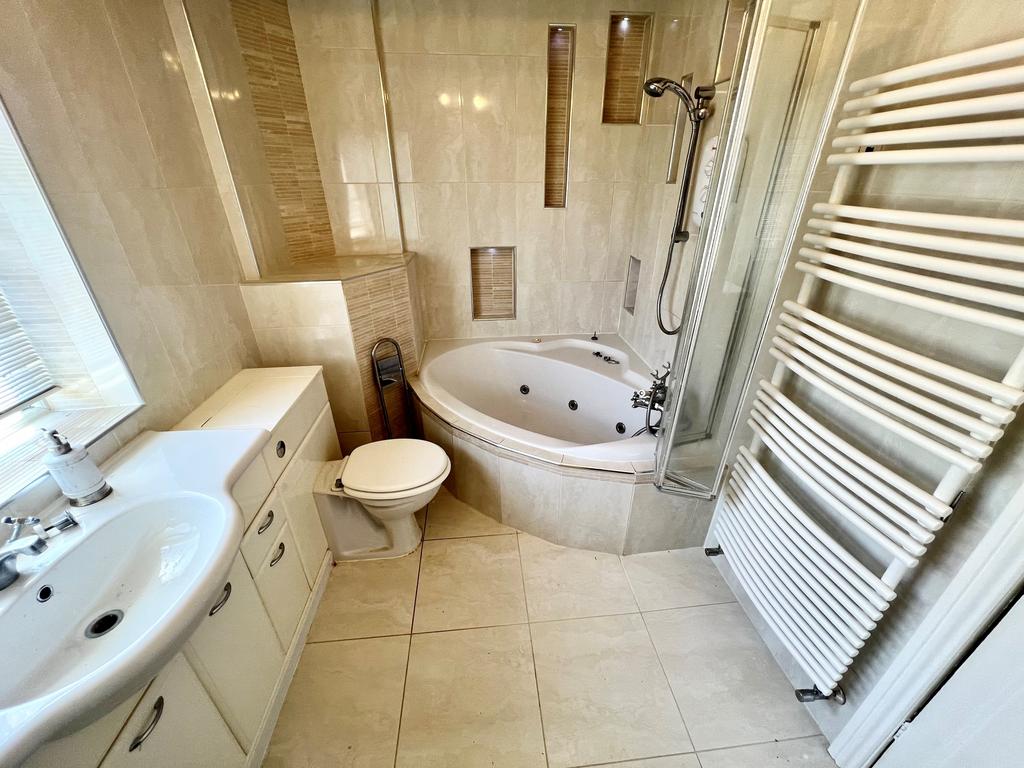 Bathroom &amp; Toilet