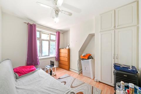 3 bedroom maisonette for sale, Braemar Avenue, London, NW10