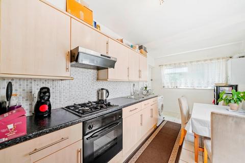 3 bedroom maisonette for sale, Braemar Avenue, London, NW10