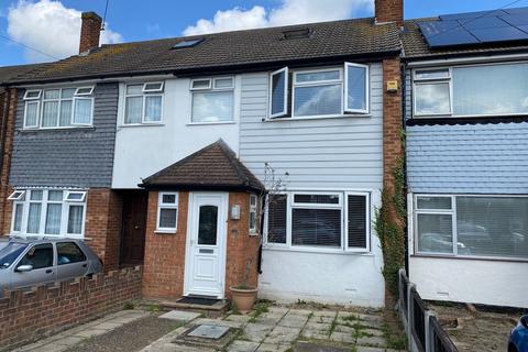 20 Burrs Way, Corringham, Stanford-le-hope, SS17 9DE