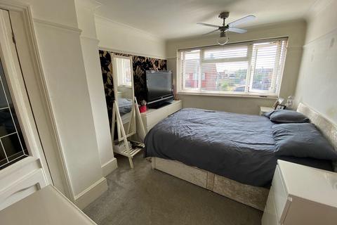 20 Burrs Way, Corringham, Stanford-le-hope, SS17 9DE