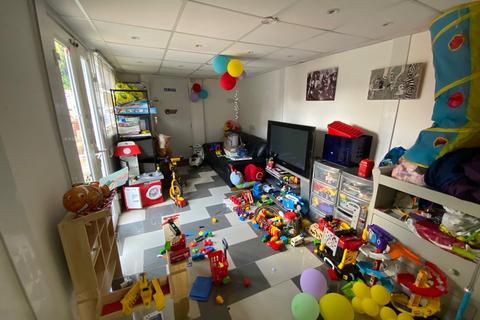 20 Burrs Way, Corringham, Stanford-le-hope, SS17 9DE