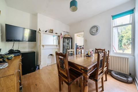 161 Sandhurst Road, London, SE6 1UR