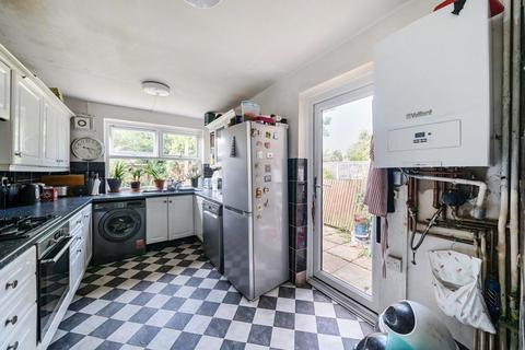 161 Sandhurst Road, London, SE6 1UR