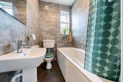 161 Sandhurst Road, London, SE6 1UR