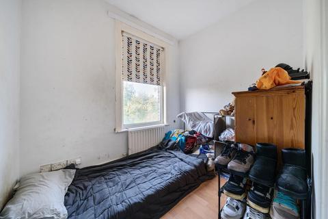 161 Sandhurst Road, London, SE6 1UR