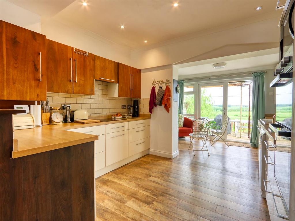 Kitchen family room