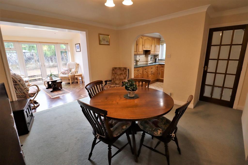 Valley Drive, Barnoldswick, BB18 3 bed semidetached house £259,950