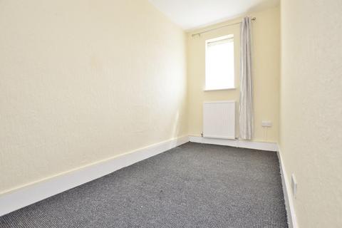 33 Garfield Road, London, E13 8EN
