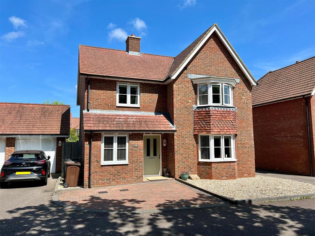 Crescent, Polegate 4 bed detached house for sale £514,500